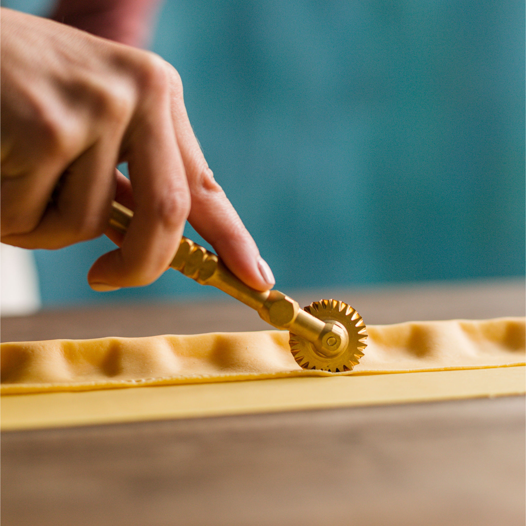 Double Brass Fluted Pasta Wheel – q.b. Cucina