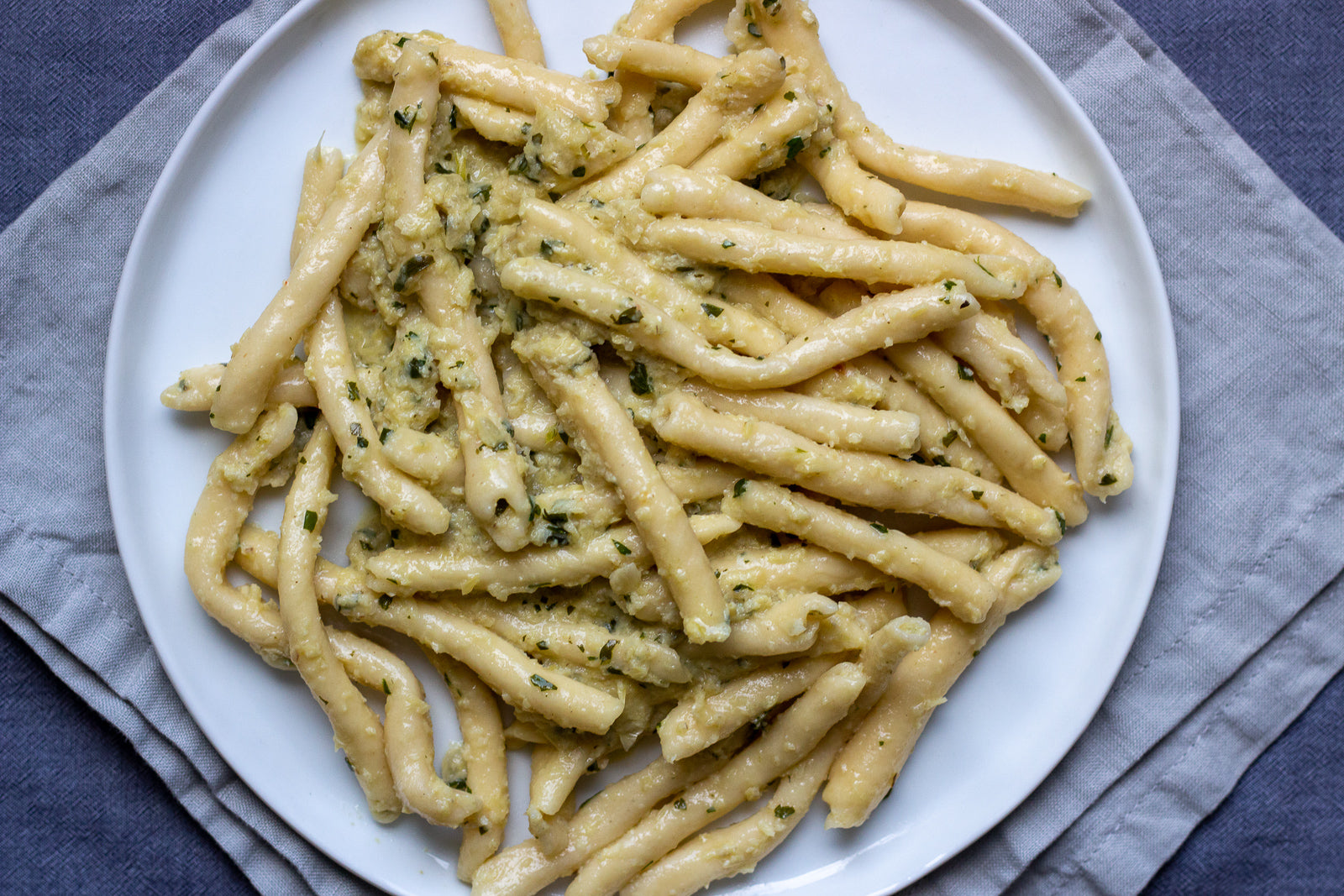 Maccheroni al ferro with Artichoke Sauce - q.b. cucina recipe